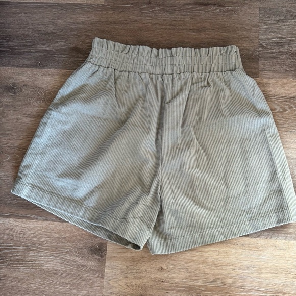 ANDTHEWHY Los Angeles Sage Green Corduroy Shorts Size Large NEW - Picture 2 of 7